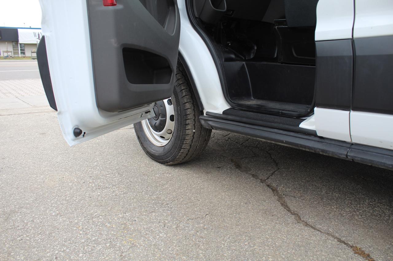 2021 Ford Transit T 250 Low Roof 130" Divider Leatherette seat Photo