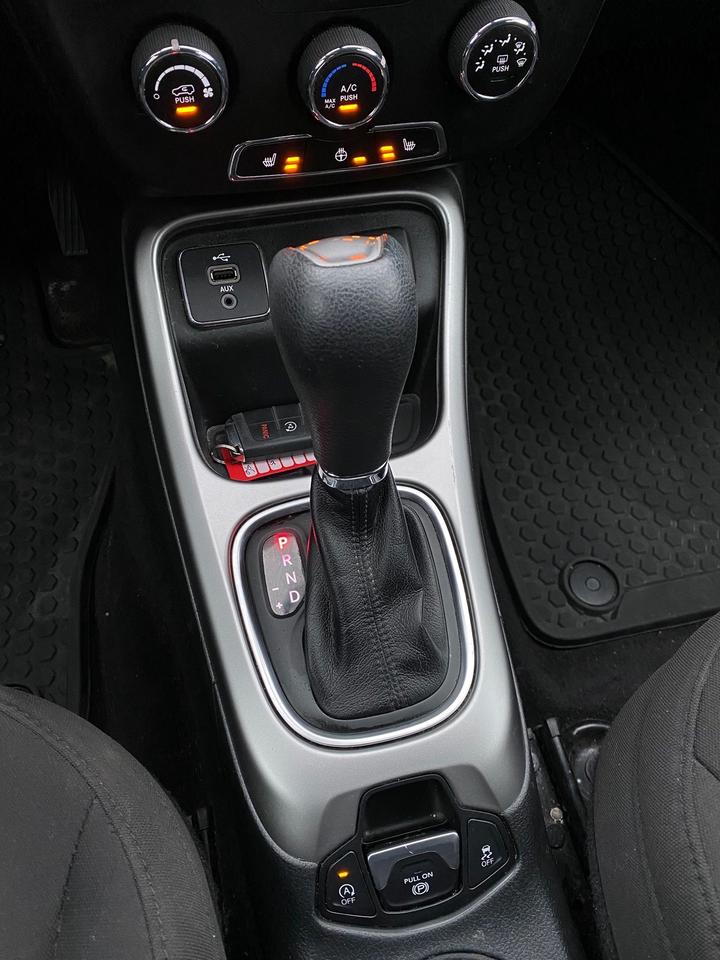2018 Jeep Compass Sport | NO ACCIDENT Photo