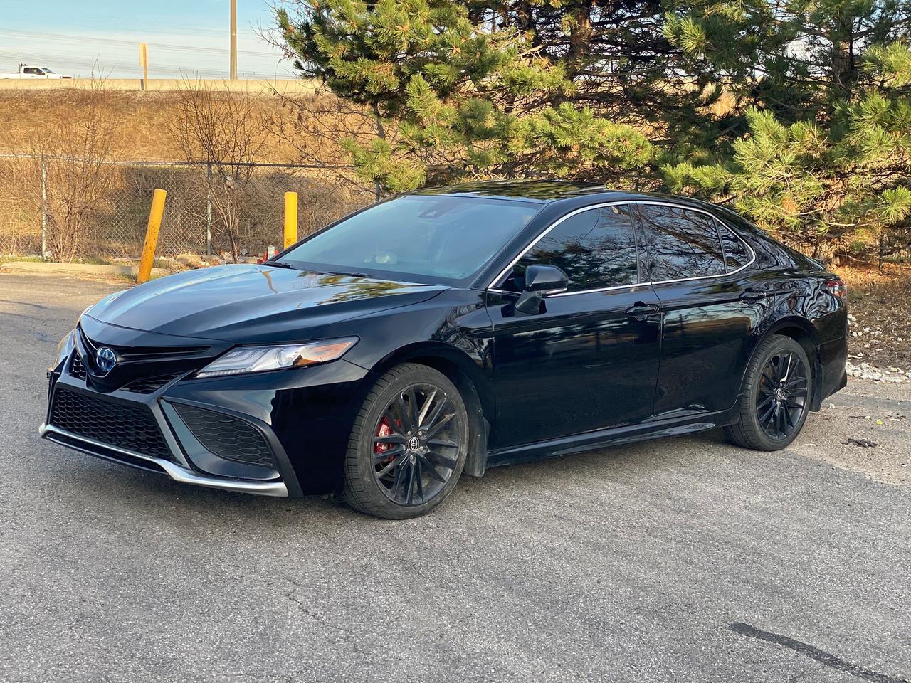 2023 Toyota Camry XSE HYBRID | SUROOF | LEATHER Photo0