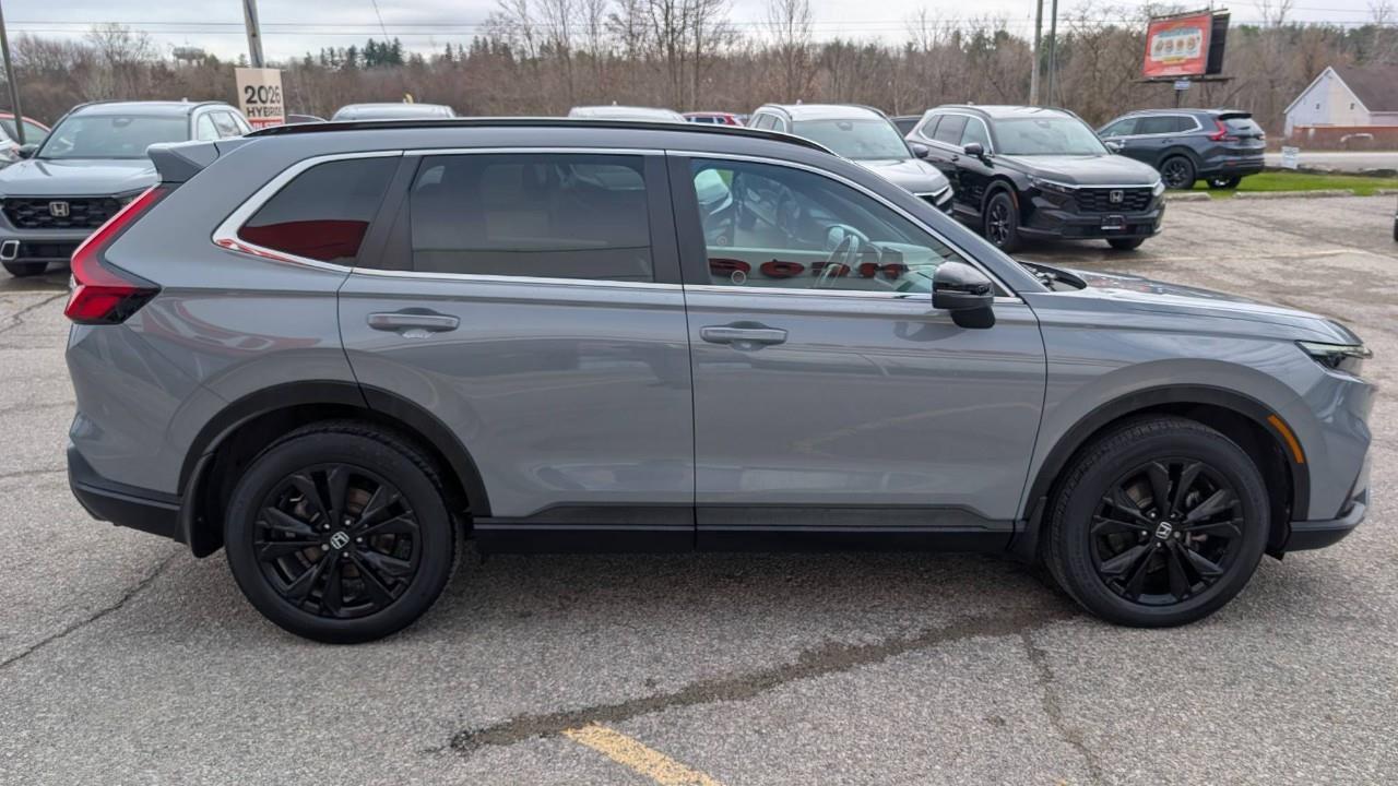 2023 Honda CR-V Hybrid Touring 4dr All-Wheel Drive Photo