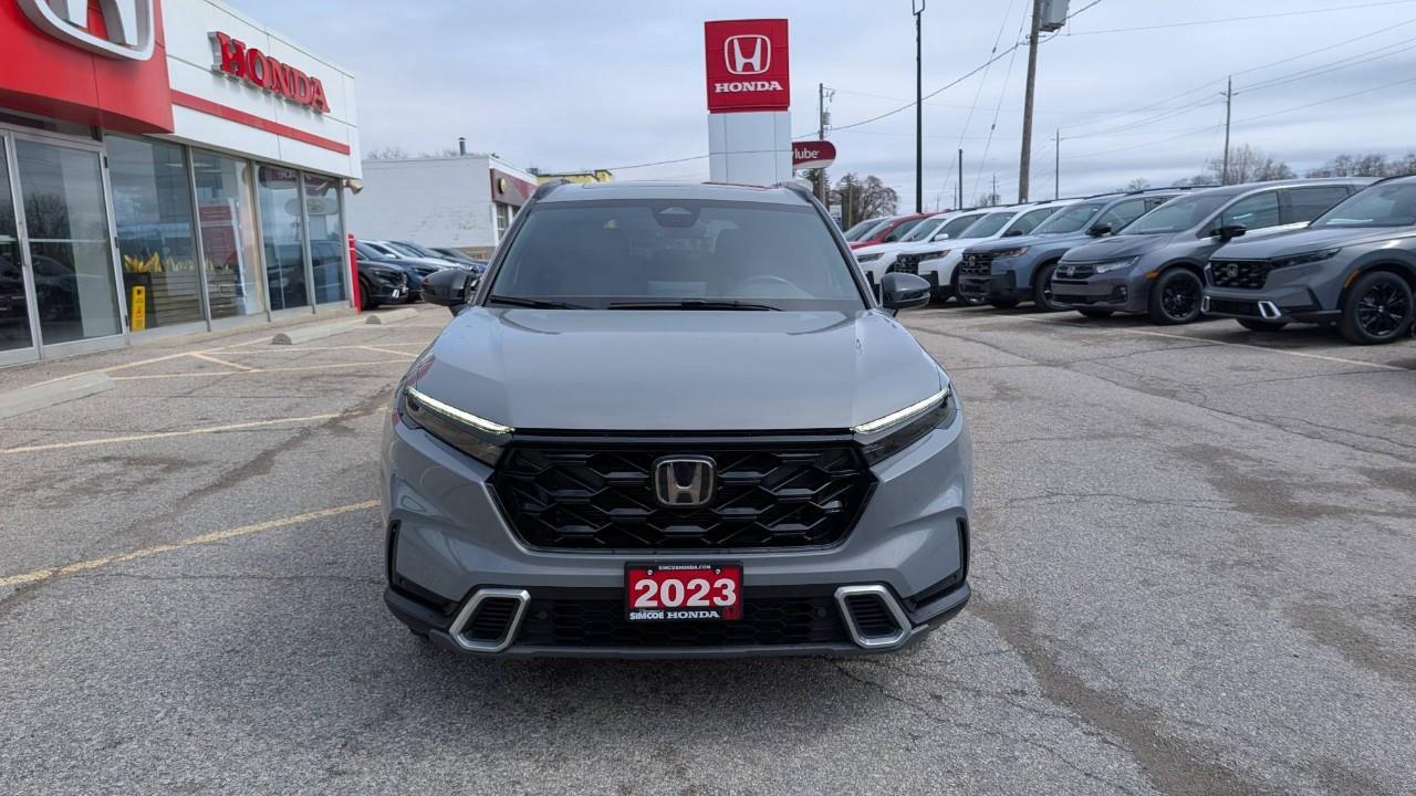2023 Honda CR-V Hybrid Touring 4dr All-Wheel Drive Photo