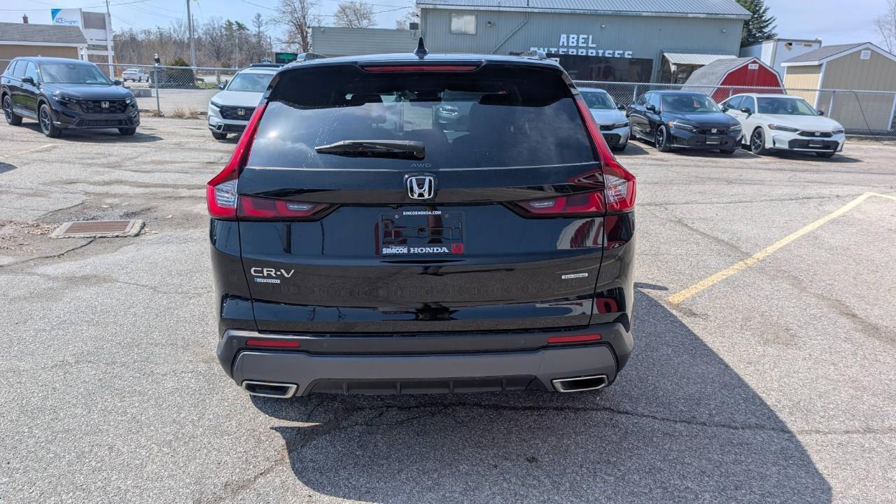 2023 Honda CR-V Hybrid Touring 4dr All-Wheel Drive Photo