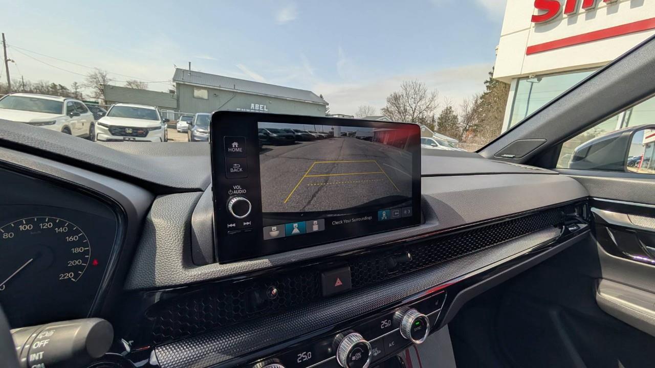 2023 Honda CR-V Hybrid Touring 4dr All-Wheel Drive Photo