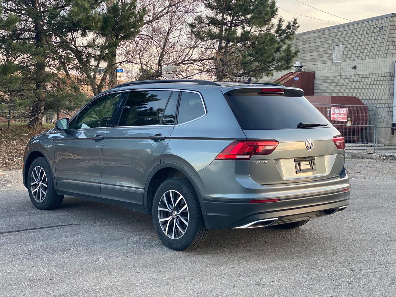 2019 Volkswagen Tiguan COMFORTLINE | PANOROOF | LEATHER | NO ACCIDENT | O Photo4