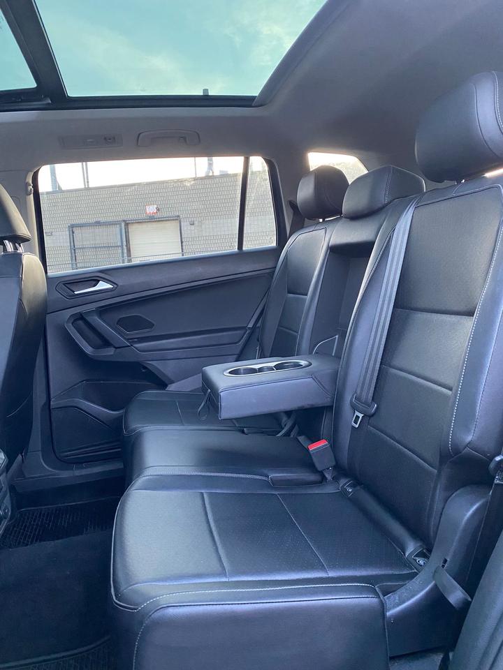 2019 Volkswagen Tiguan COMFORTLINE | PANOROOF | LEATHER | NO ACCIDENT | O Photo