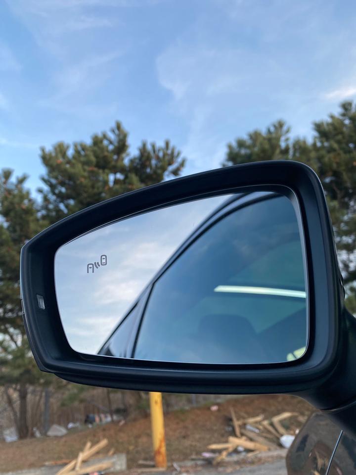 2019 Volkswagen Tiguan COMFORTLINE | PANOROOF | LEATHER | NO ACCIDENT | O Photo