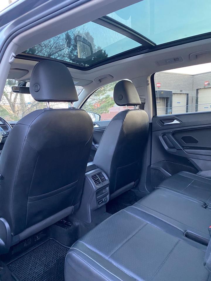 2019 Volkswagen Tiguan COMFORTLINE | PANOROOF | LEATHER | NO ACCIDENT | O Photo