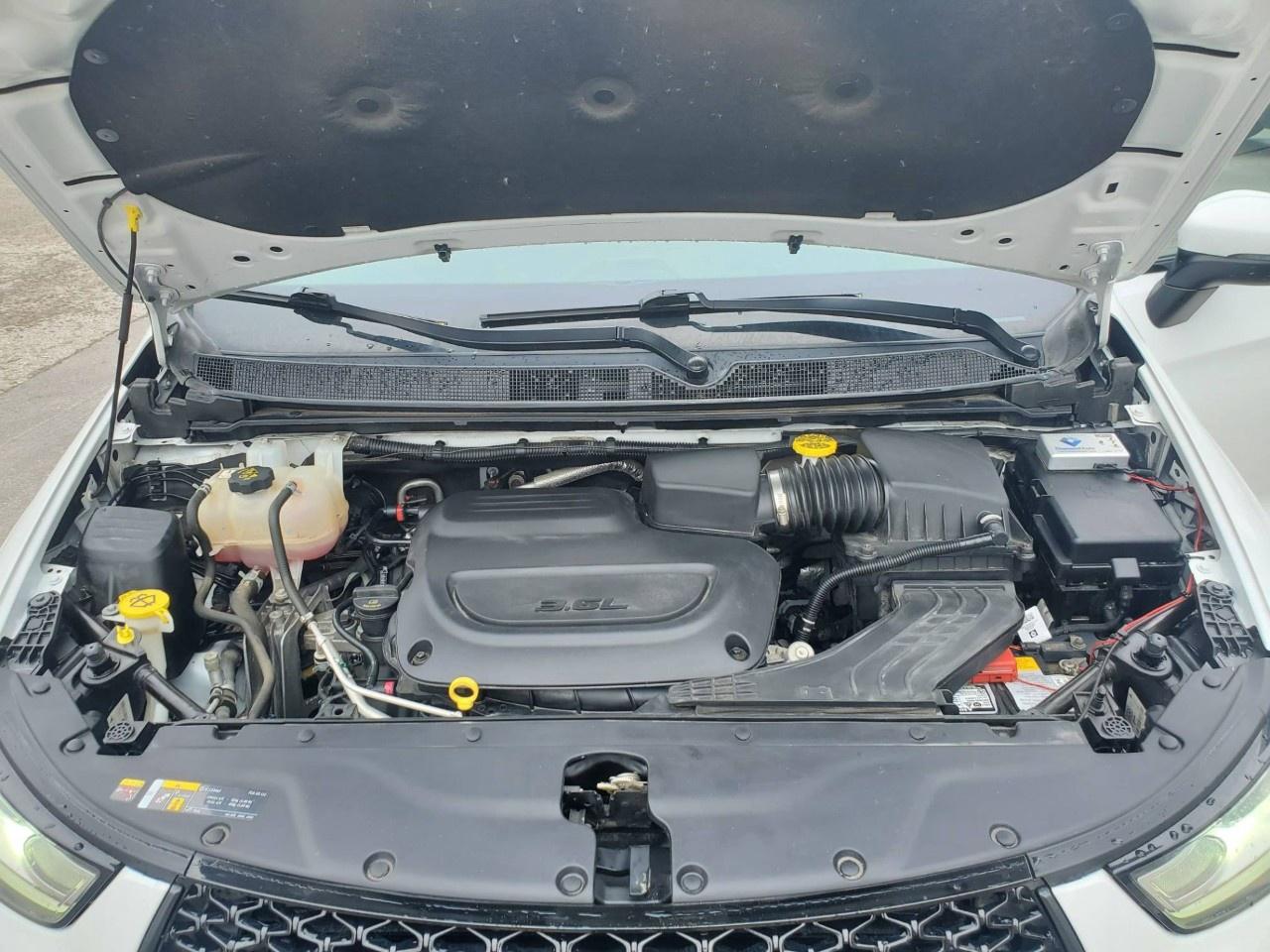 2023 Chrysler Pacifica TOURING L AWD Photo