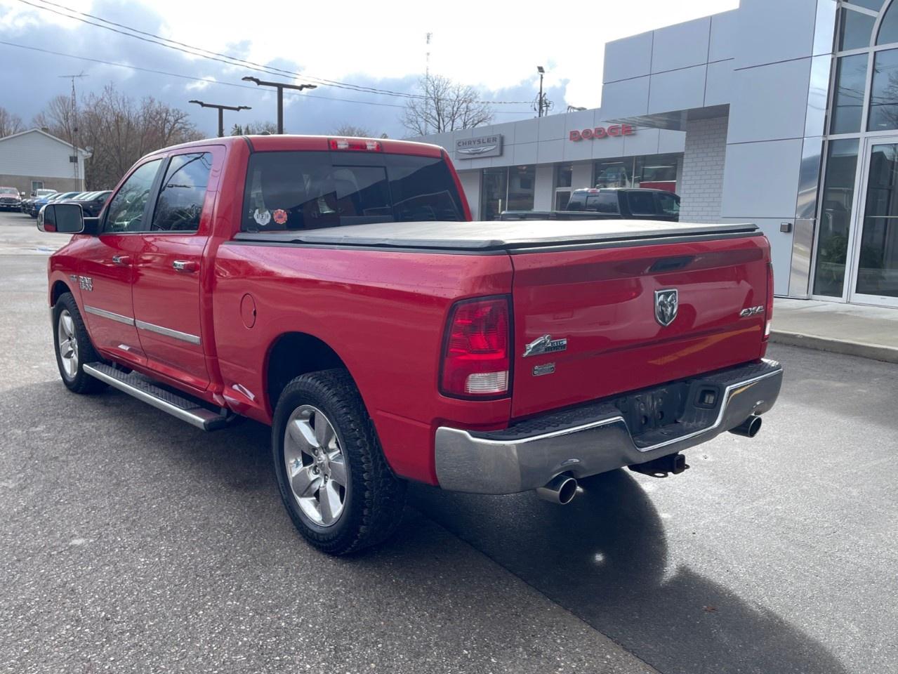 2014 RAM 1500 4WD Crew Cab 6.4 Ft Box Big Horn Photo