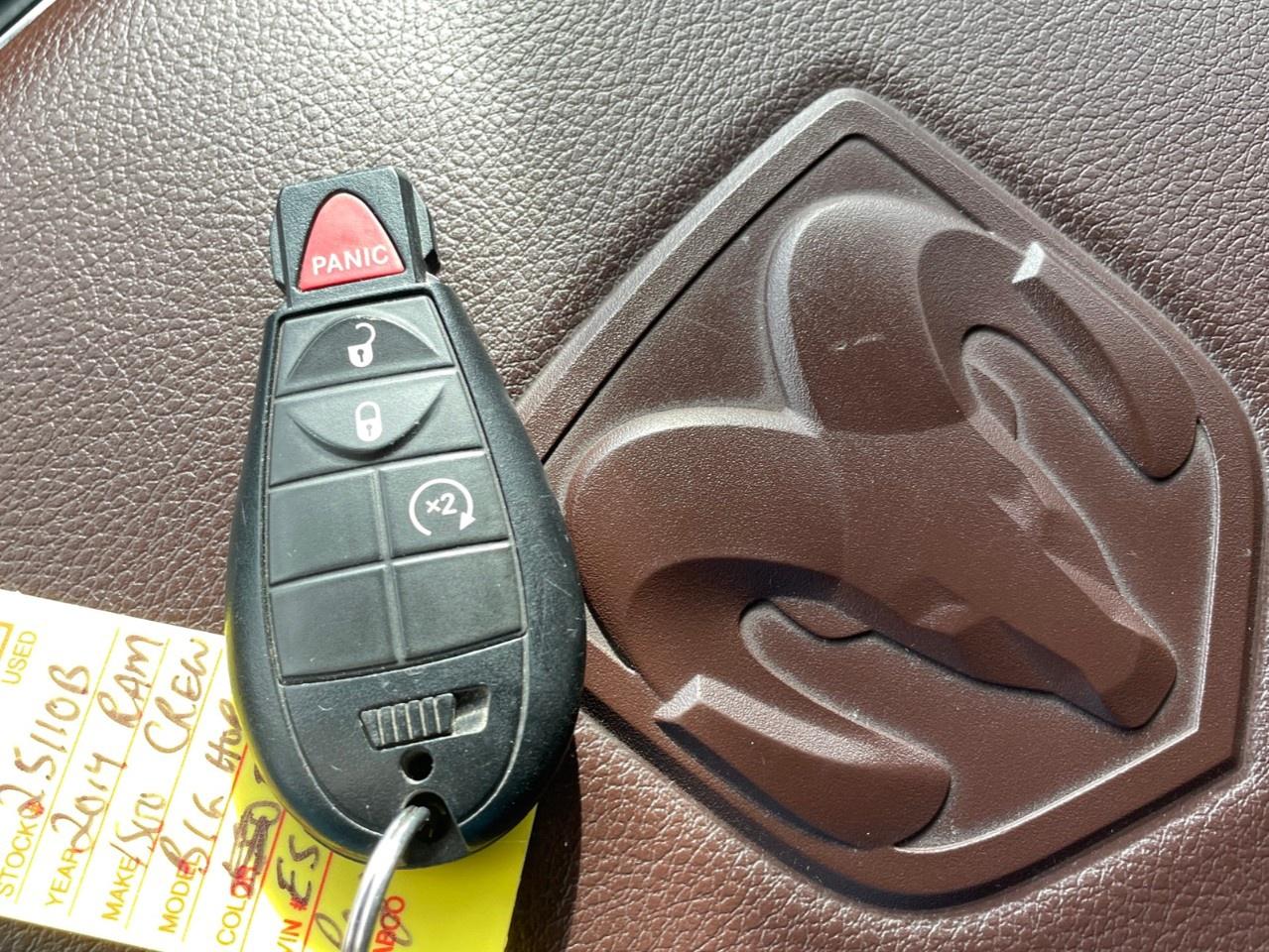 2014 RAM 1500 4WD Crew Cab 6.4 Ft Box Big Horn Photo