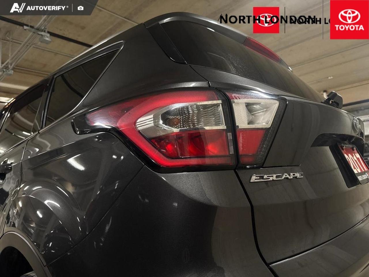 2017 Ford Escape Titanium 4dr Front-Wheel Drive Photo