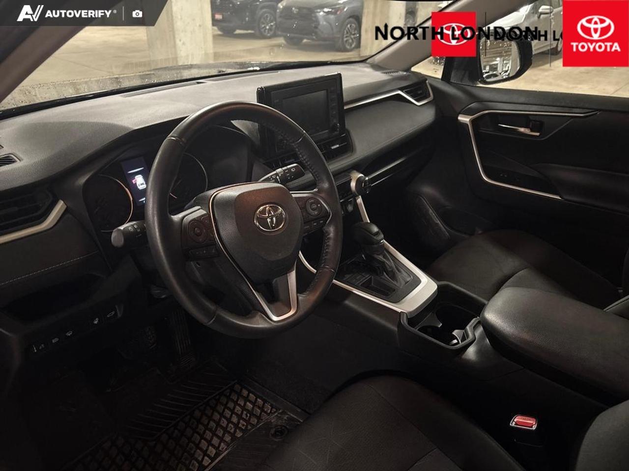 2021 Toyota RAV4 XLE 4dr Front-wheel Drive Photo