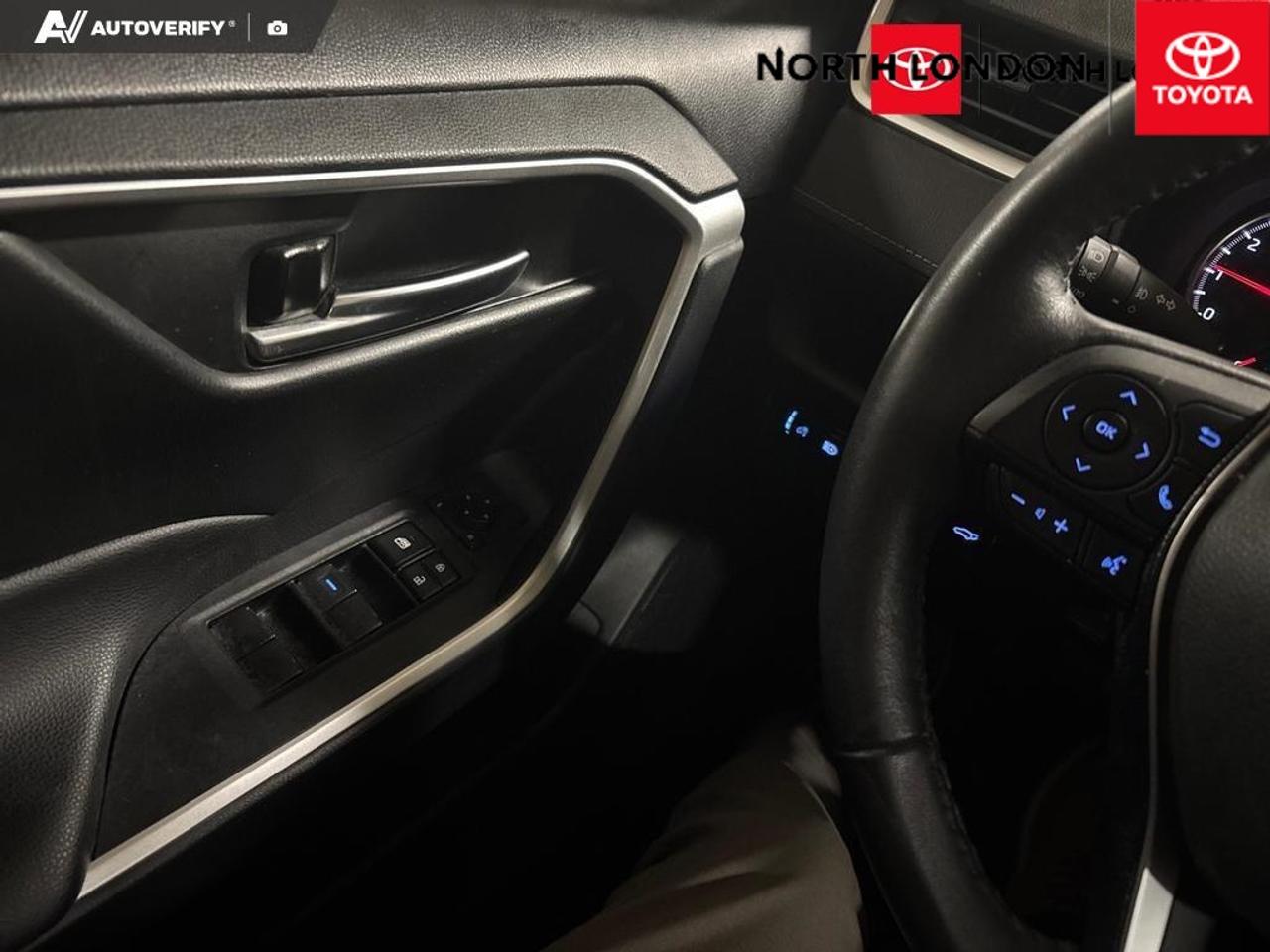 2021 Toyota RAV4 XLE 4dr Front-wheel Drive Photo