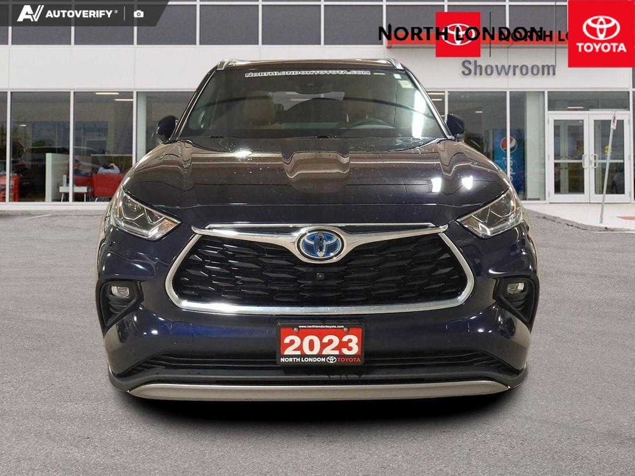 2023 Toyota Highlander Hybrid Limited 4dr All-Wheel Drive Photo