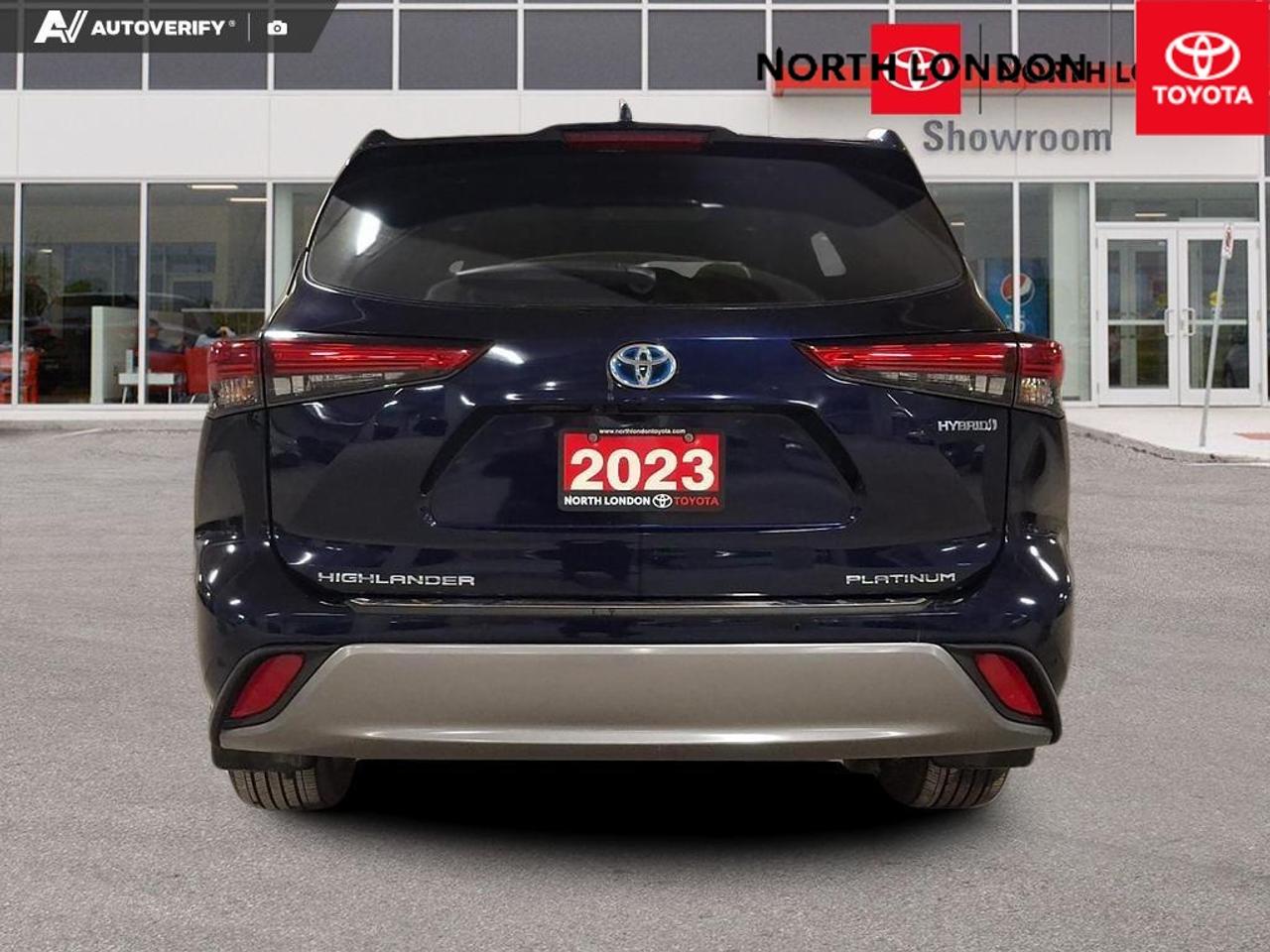 2023 Toyota Highlander Hybrid Limited 4dr All-Wheel Drive Photo4