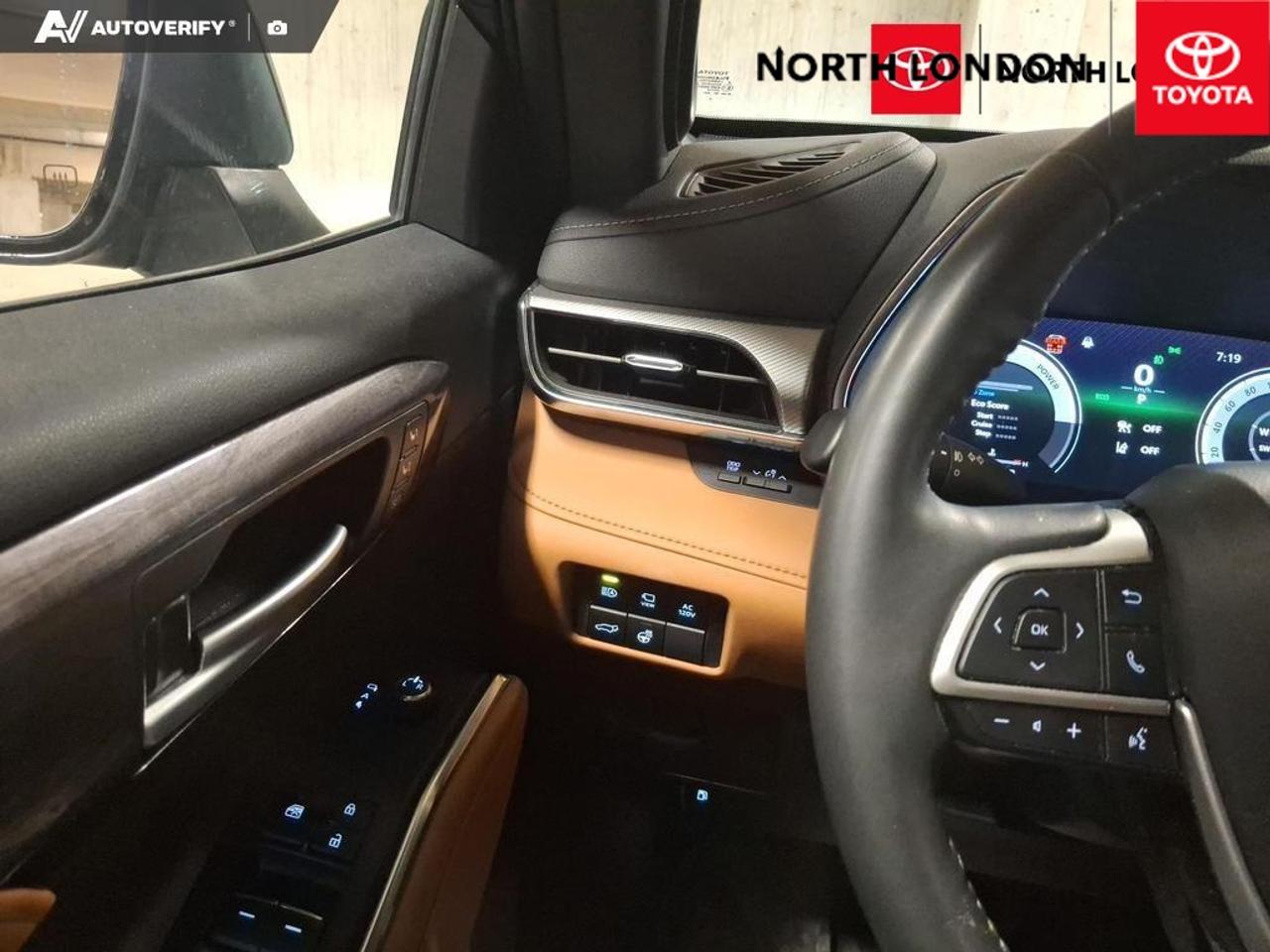 2023 Toyota Highlander Hybrid Limited 4dr All-Wheel Drive Photo