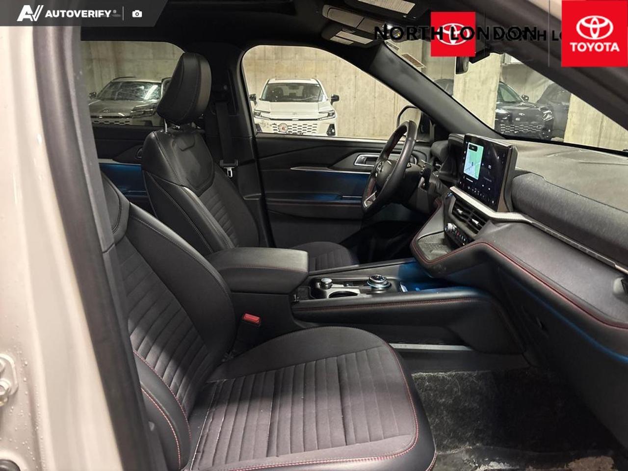 2025 Ford Explorer ST-Line 4dr 4x4 Photo