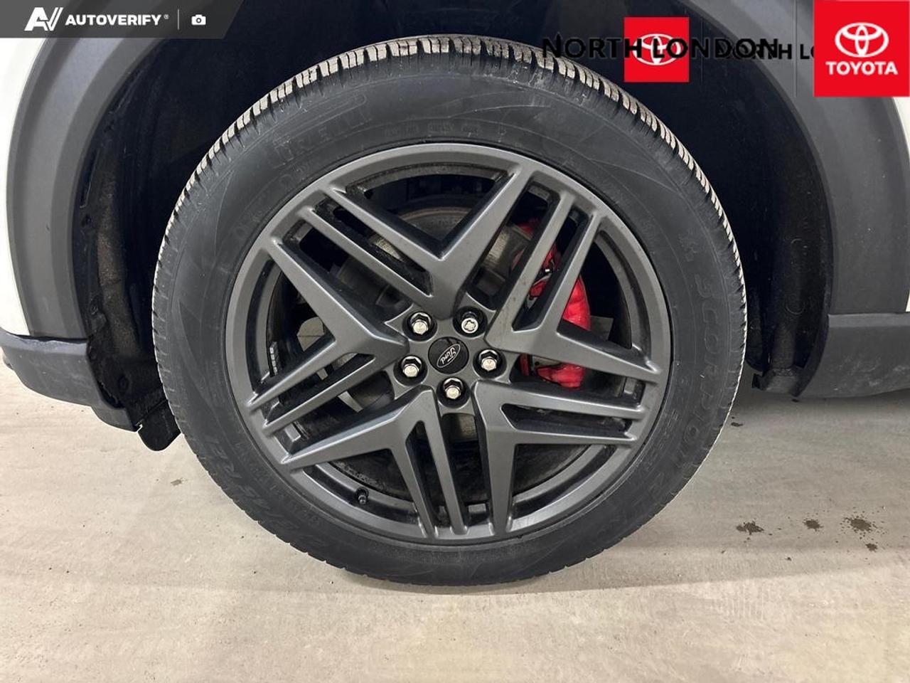 2025 Ford Explorer ST-Line 4dr 4x4 Photo