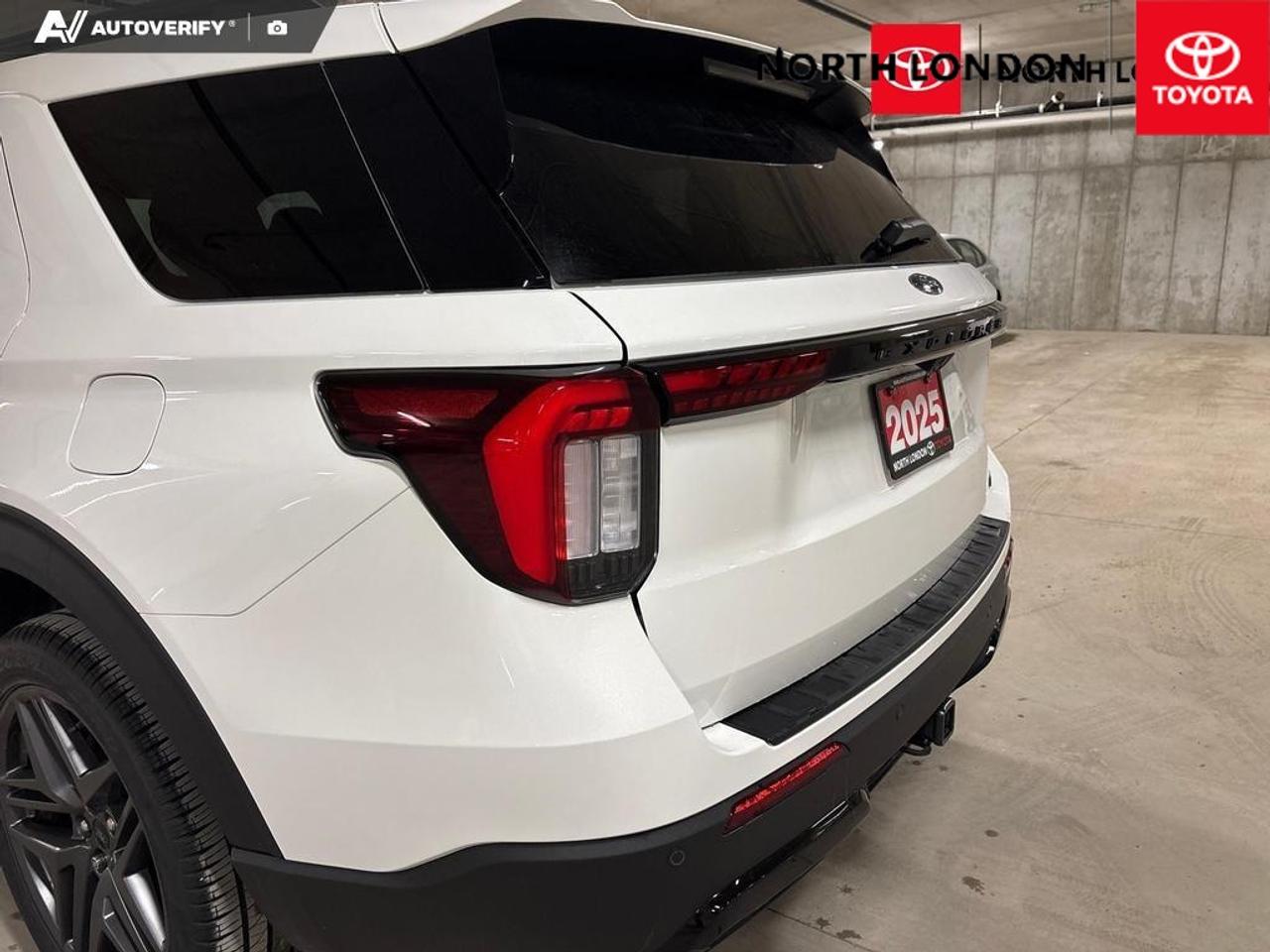 2025 Ford Explorer ST-Line 4dr 4x4 Photo