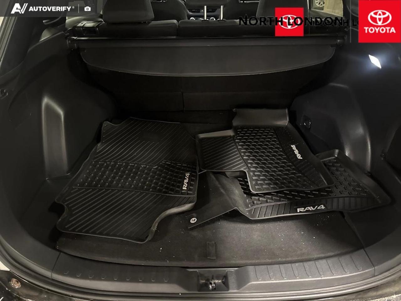 2023 Toyota RAV4 Hybrid SE 4dr All-Wheel Drive Photo