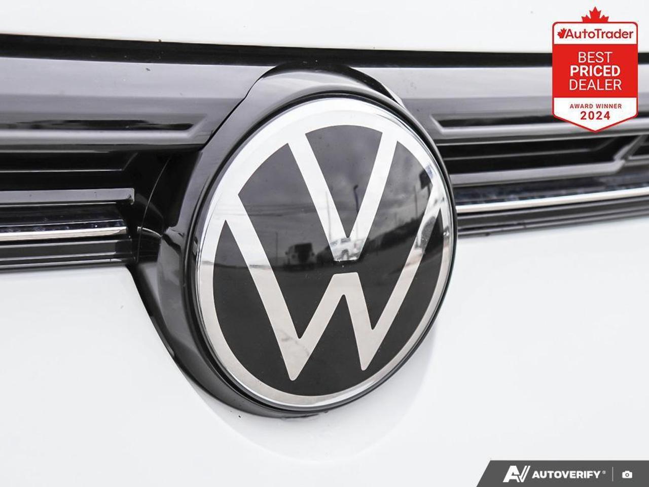 2025 Volkswagen Taos Trendline 4dr All-Wheel Drive 4MOTION Photo