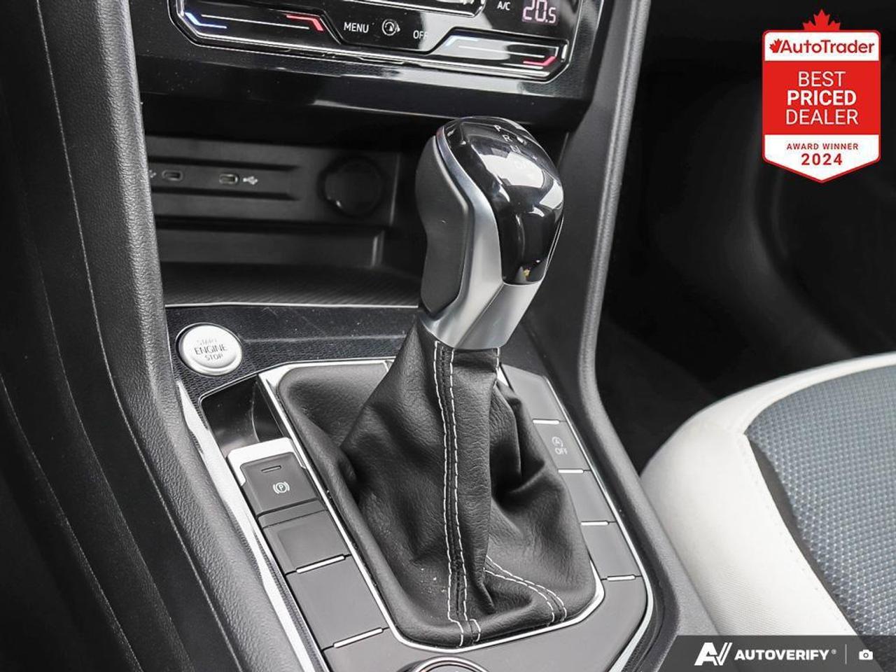 2025 Volkswagen Taos Trendline 4dr All-Wheel Drive 4MOTION Photo