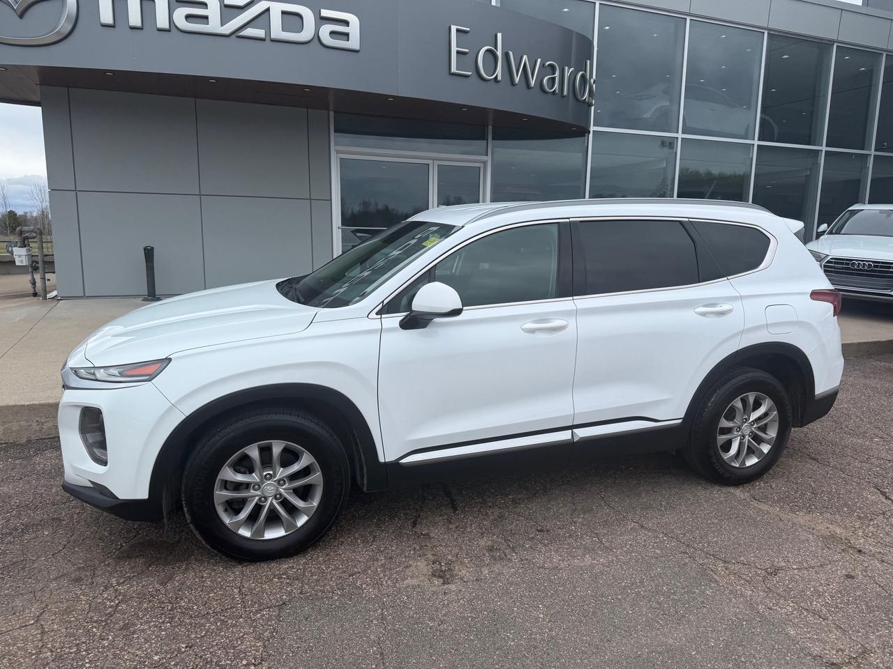 2019 Hyundai Santa Fe Essential w/Safety Package (A8) 4dr All-Wheel Drive Photo