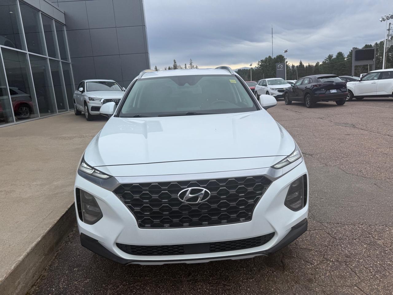 2019 Hyundai Santa Fe Essential w/Safety Package (A8) 4dr All-Wheel Drive Photo