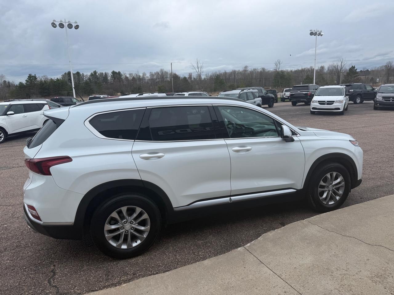 2019 Hyundai Santa Fe Essential w/Safety Package (A8) 4dr All-Wheel Drive Photo