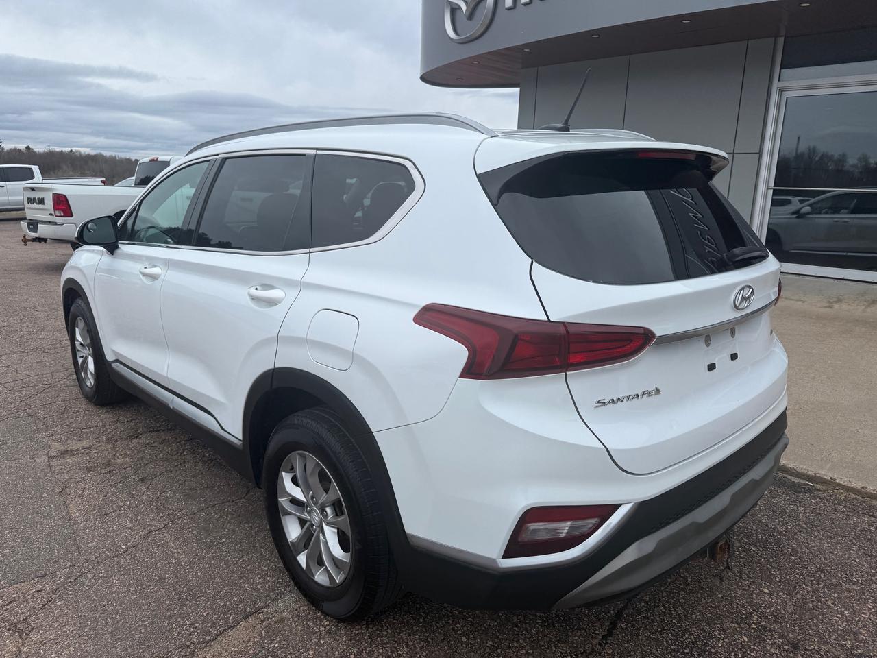 2019 Hyundai Santa Fe Essential w/Safety Package (A8) 4dr All-Wheel Drive Photo