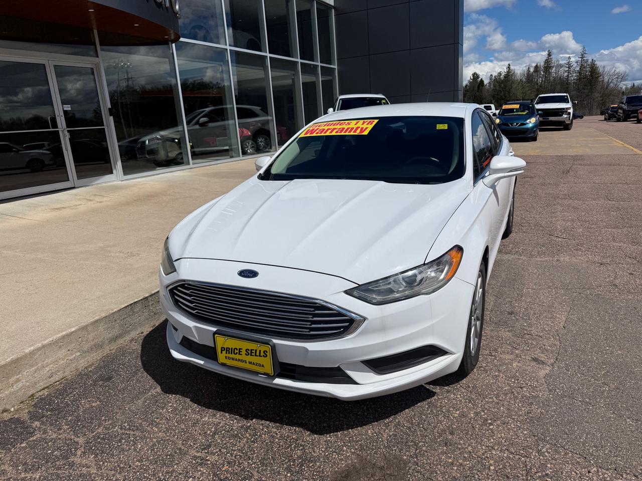 2017 Ford Fusion SE 4dr Front-wheel Drive Sedan Photo4