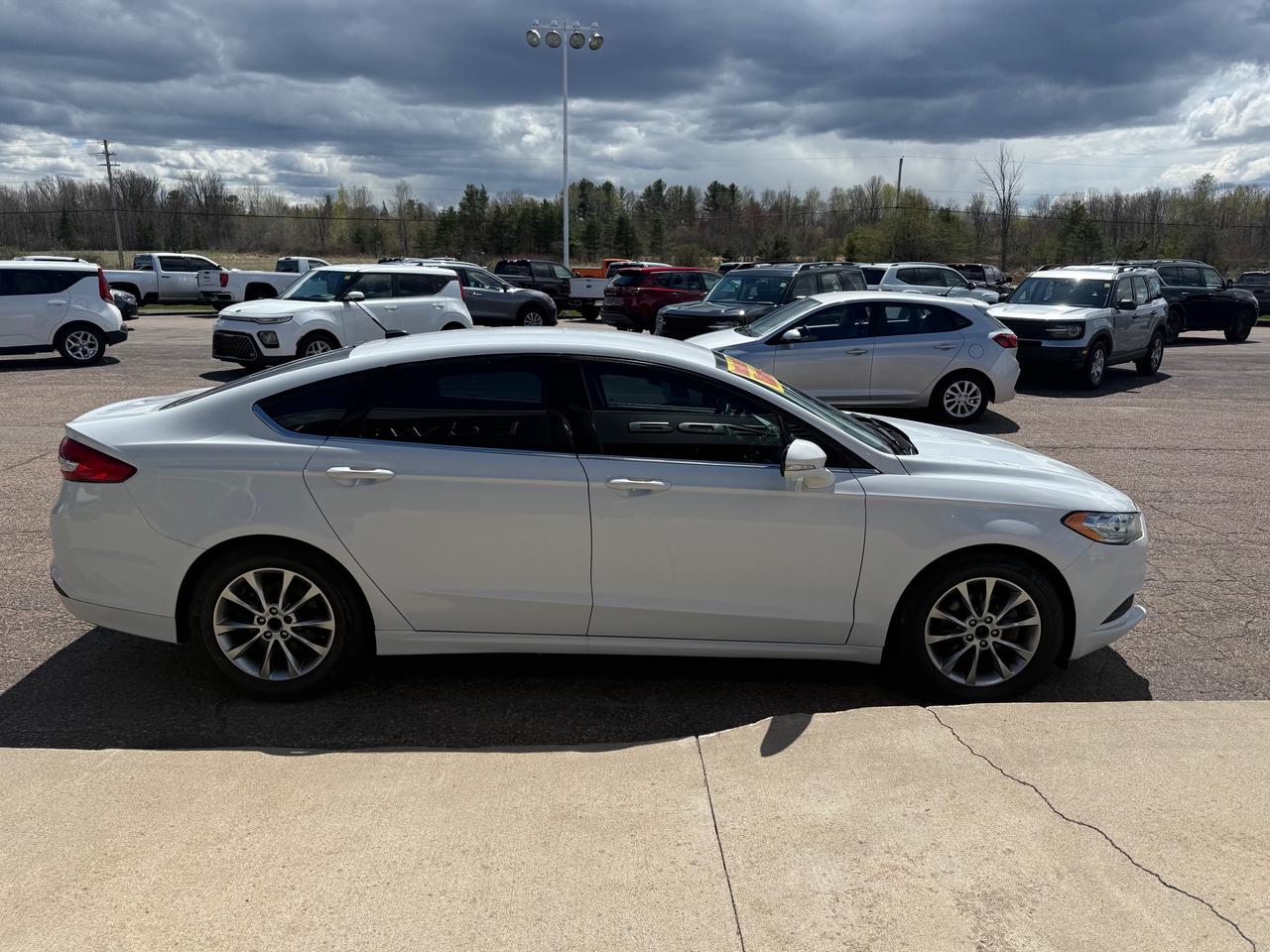 2017 Ford Fusion SE 4dr Front-wheel Drive Sedan Photo