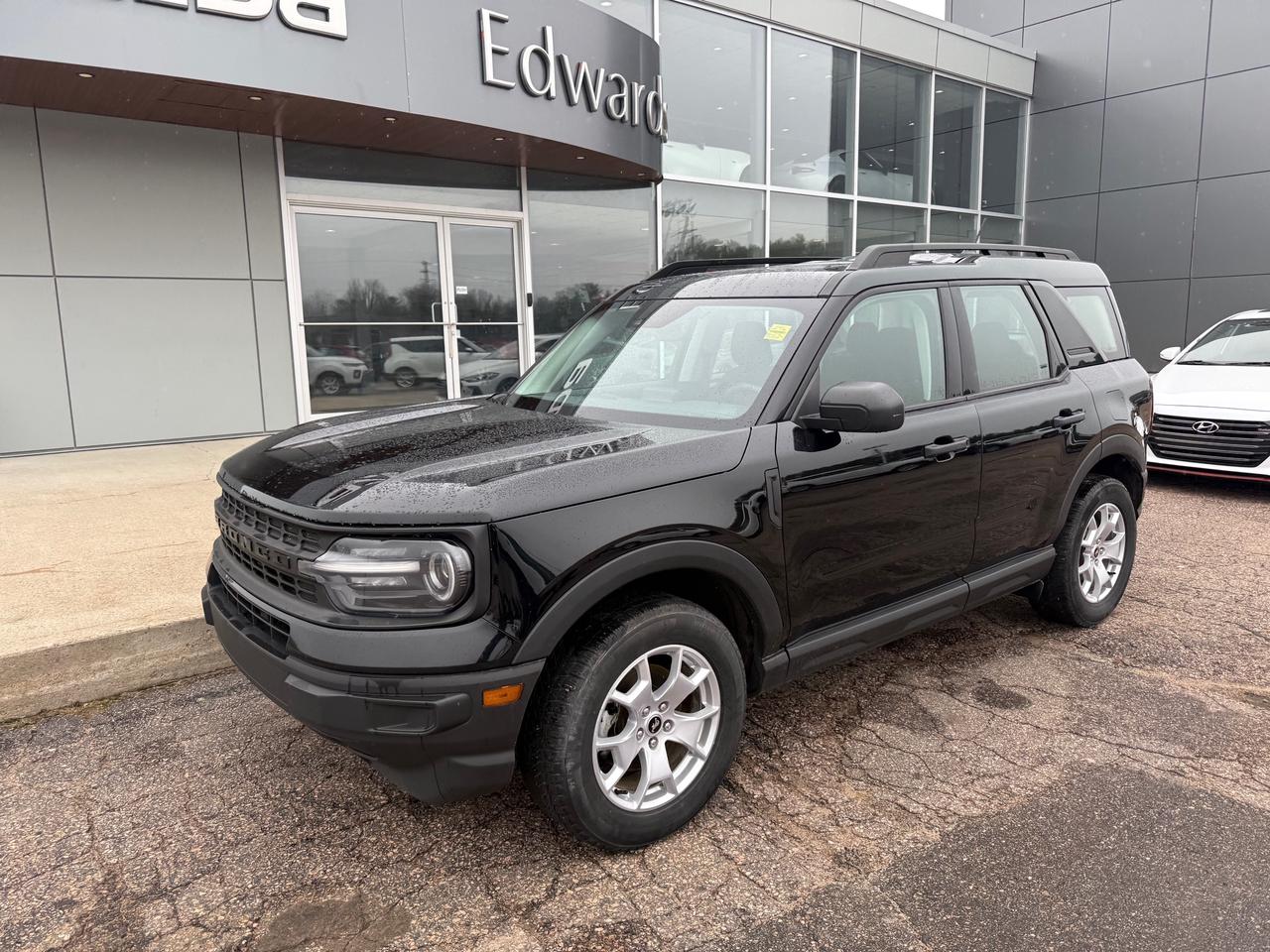 2023 Ford Bronco Sport Base 4dr 4x4 Photo3