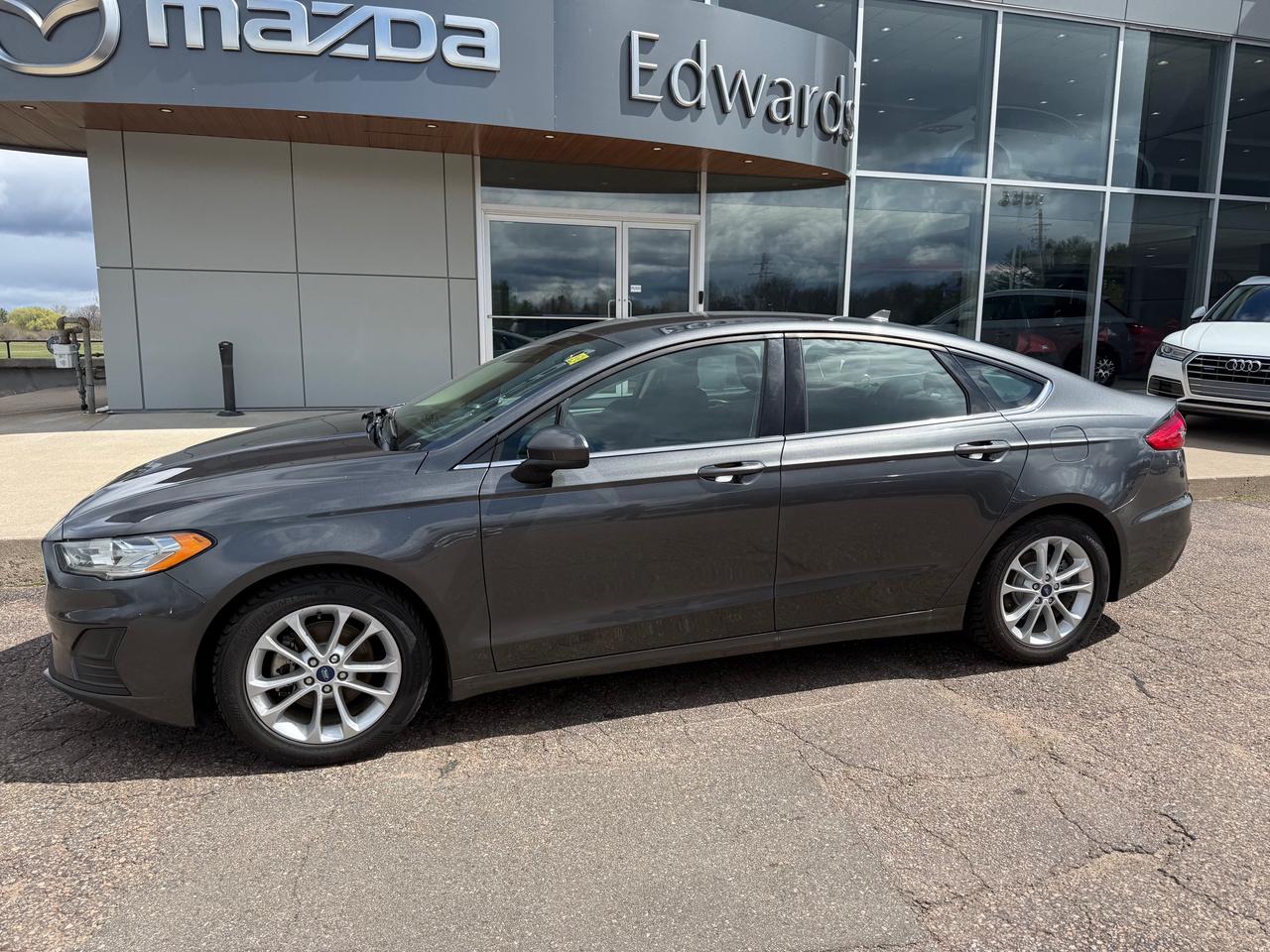 2019 Ford Fusion SE 4dr Front-wheel Drive Sedan Photo