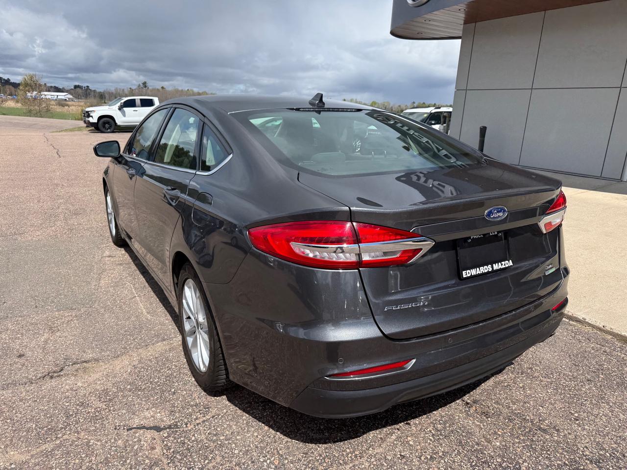 2019 Ford Fusion SE 4dr Front-wheel Drive Sedan Photo