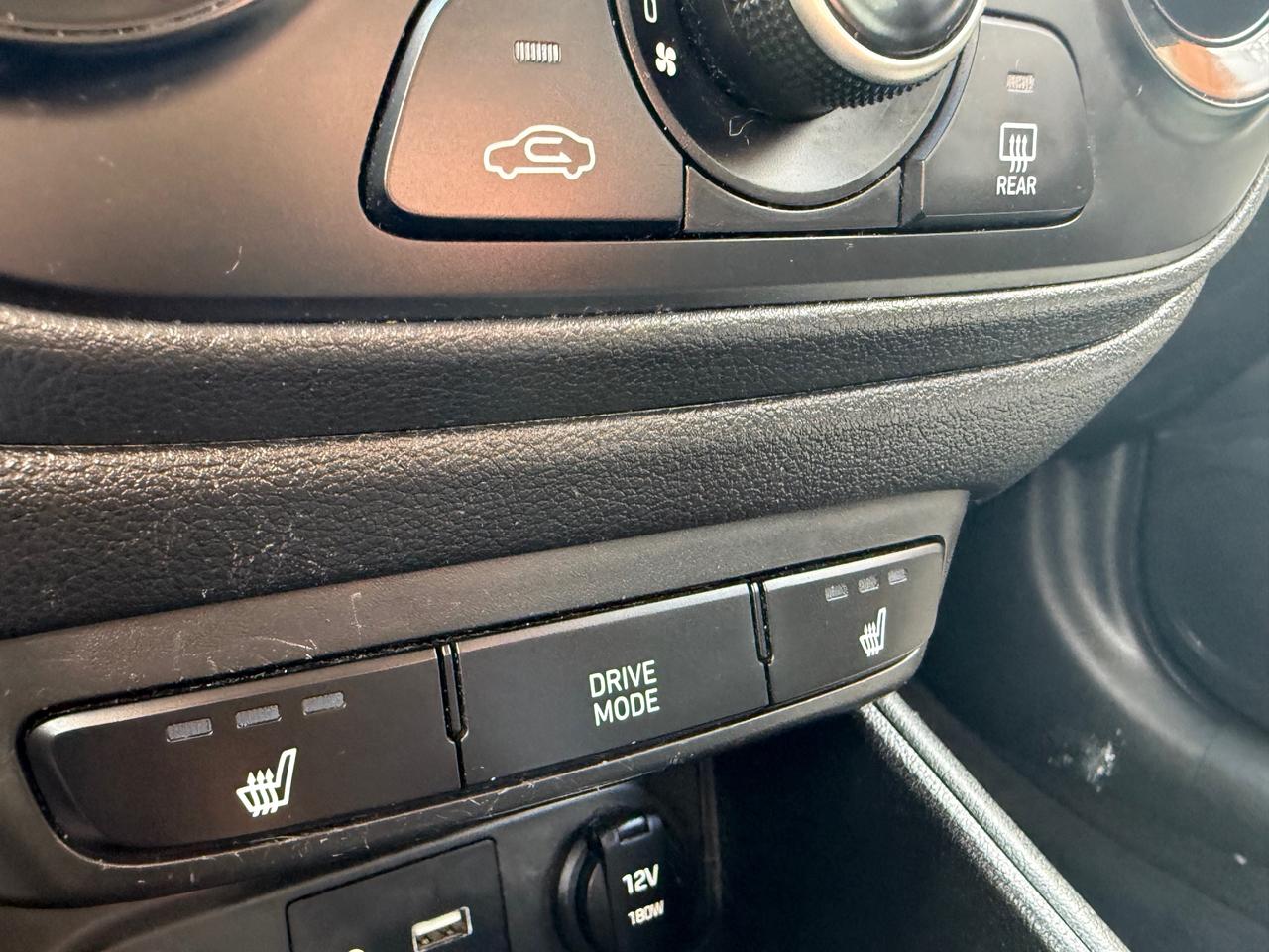 2019 Hyundai Accent Preferred (A6) 4dr Hatchback Photo