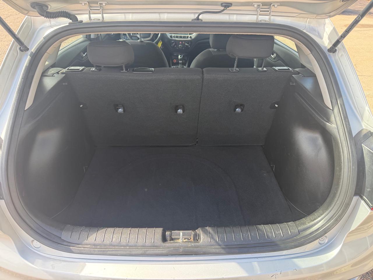 2019 Hyundai Accent Preferred (A6) 4dr Hatchback Photo