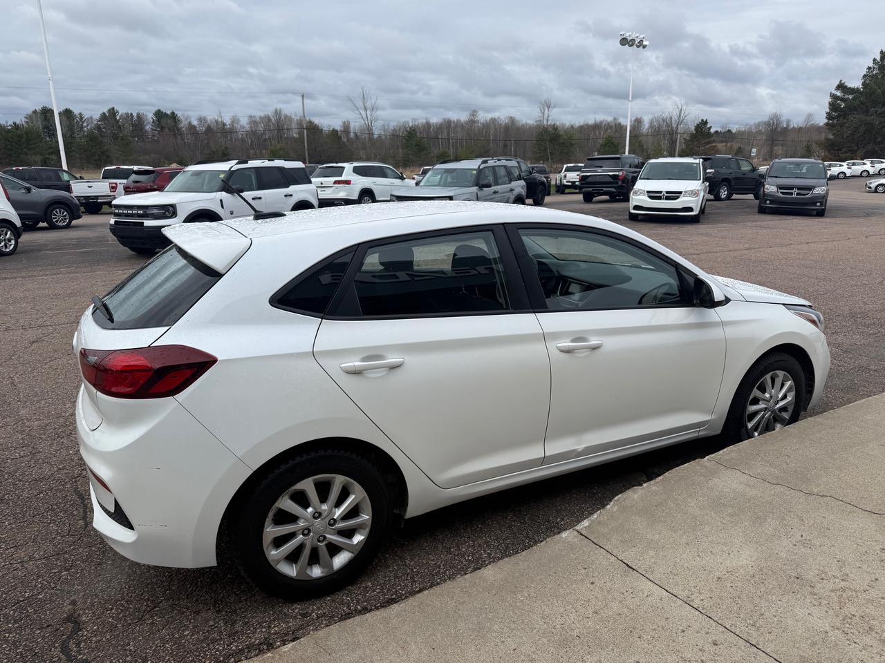 2019 Hyundai Accent Preferred (A6) 4dr Hatchback Photo