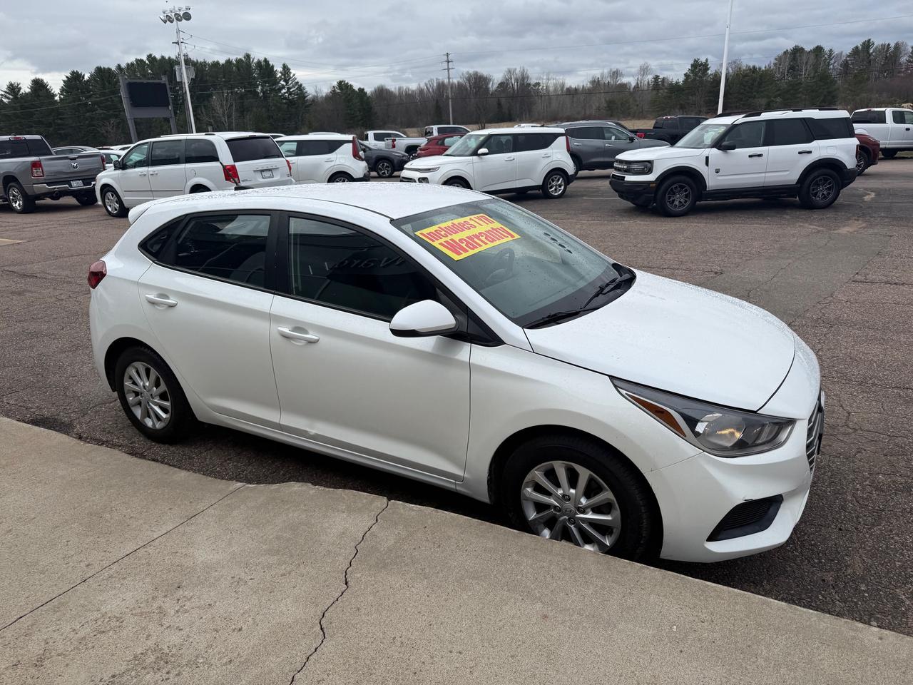 2019 Hyundai Accent Preferred (A6) 4dr Hatchback Photo