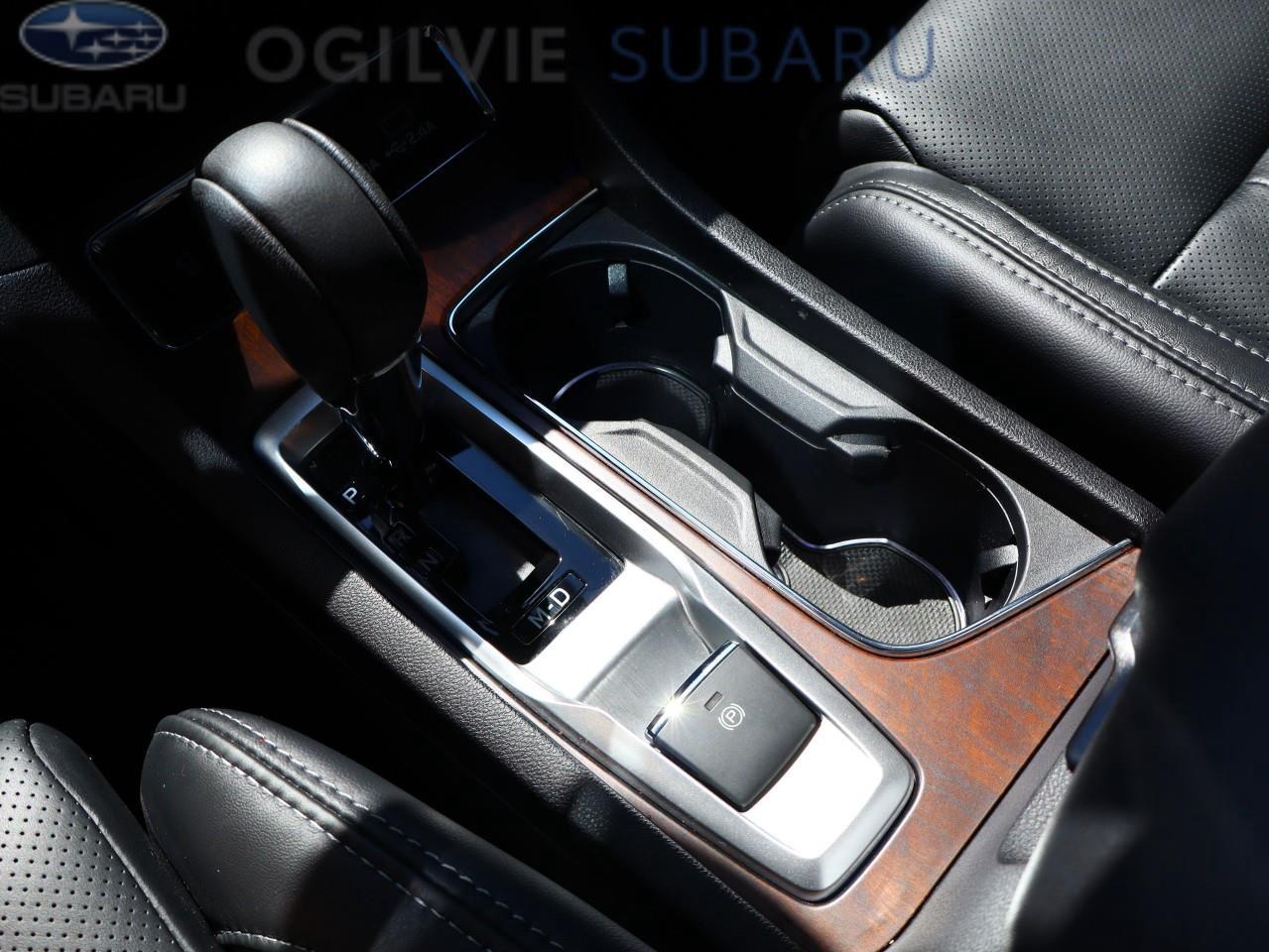 2024 Subaru ASCENT Premier 7-Passenger (CVT) 4dr All-Wheel Drive Photo