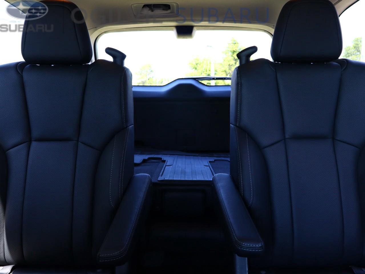 2024 Subaru ASCENT Premier 7-Passenger (CVT) 4dr All-Wheel Drive Photo