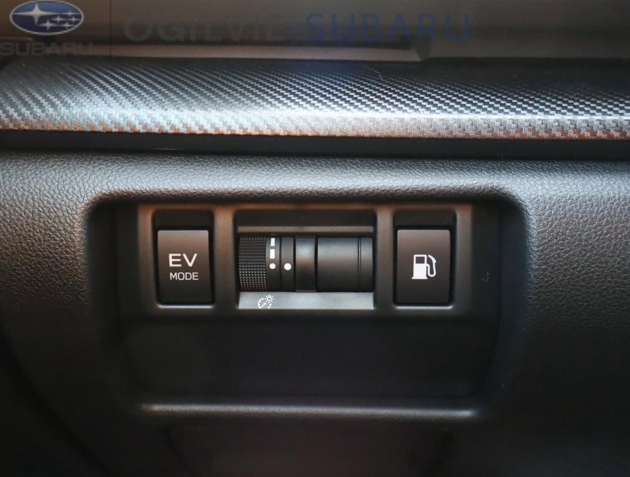 2026 Subaru Crosstrek Limited 4dr All-Wheel Drive Hybrid Photo