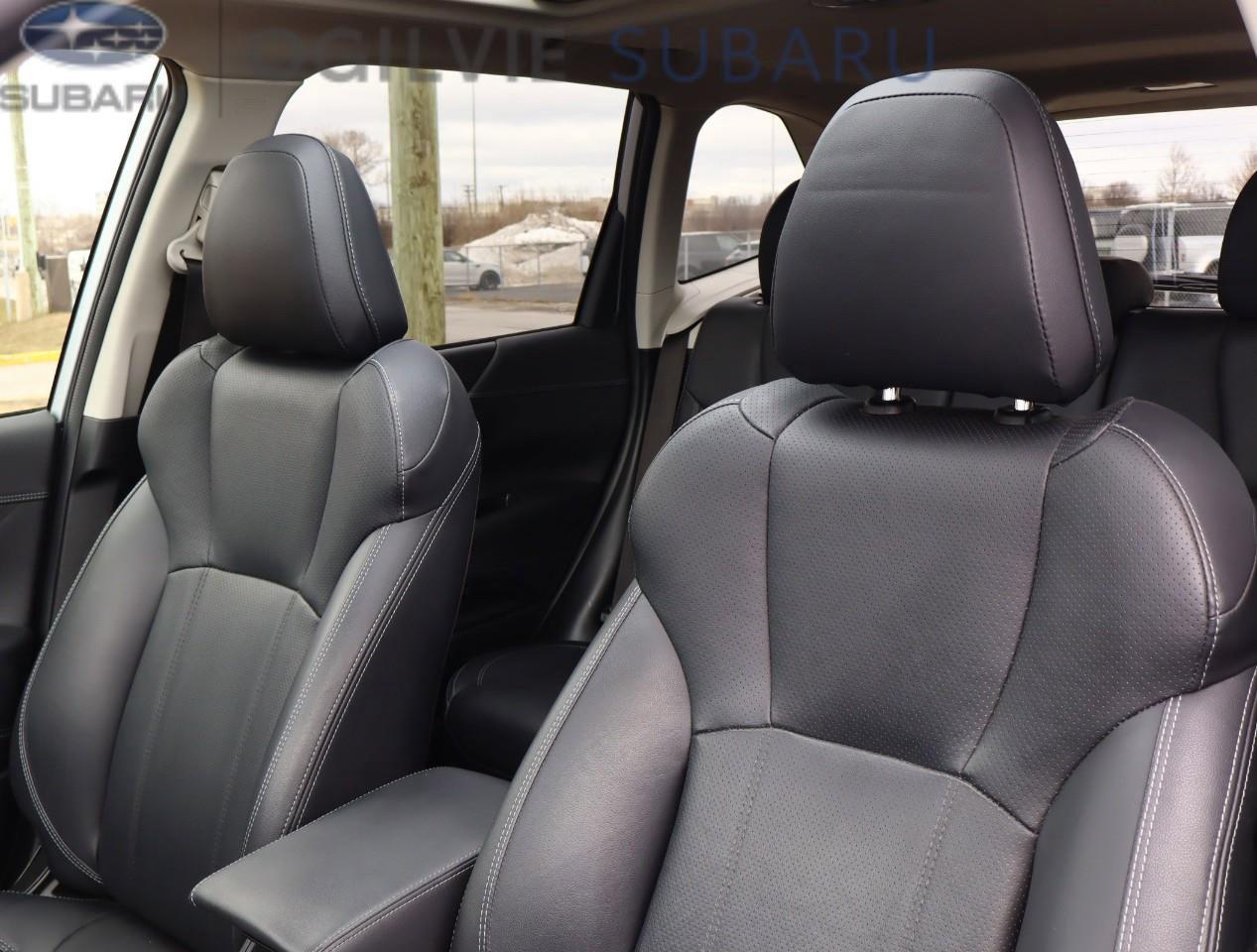 2019 Subaru Forester 2.5i Limited w/EyeSight (CVT) 4dr All-Wheel Drive Photo4