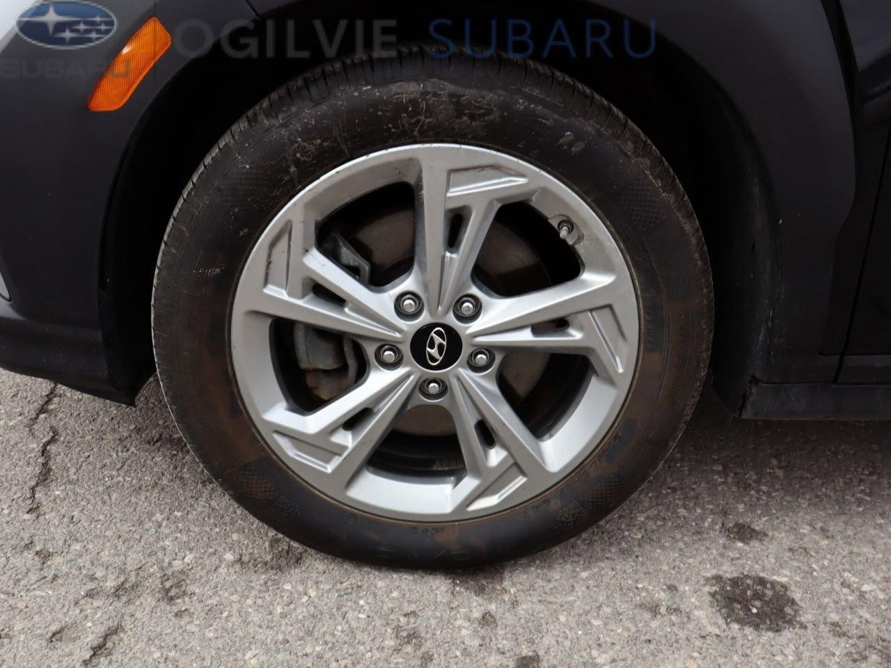 2023 Hyundai KONA 2.0L Preferred Sun & Leather Package 4dr All-Wheel Drive Photo