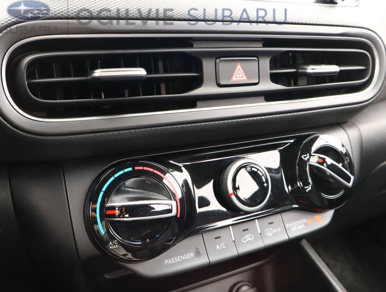 2023 Hyundai KONA 2.0L Preferred Sun & Leather Package 4dr All-Wheel Drive Photo