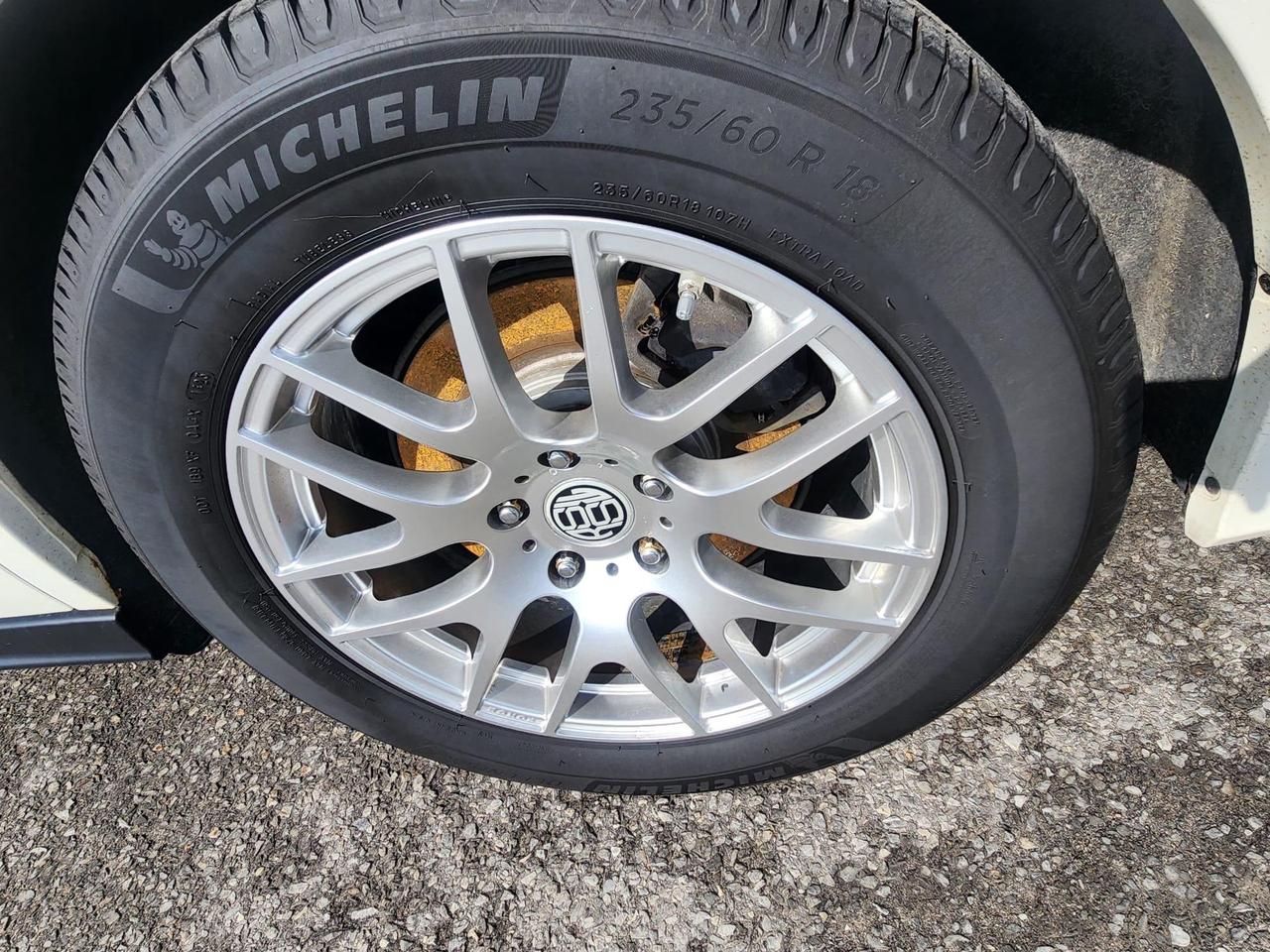 2019 Honda Odyssey EX-L w/Navi (A9) Passenger Van Photo