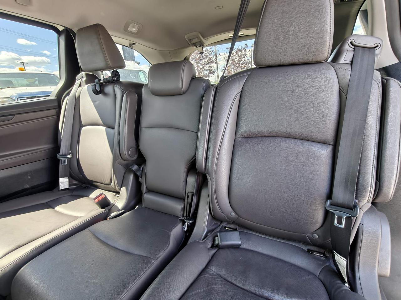 2019 Honda Odyssey EX-L w/Navi (A9) Passenger Van Photo