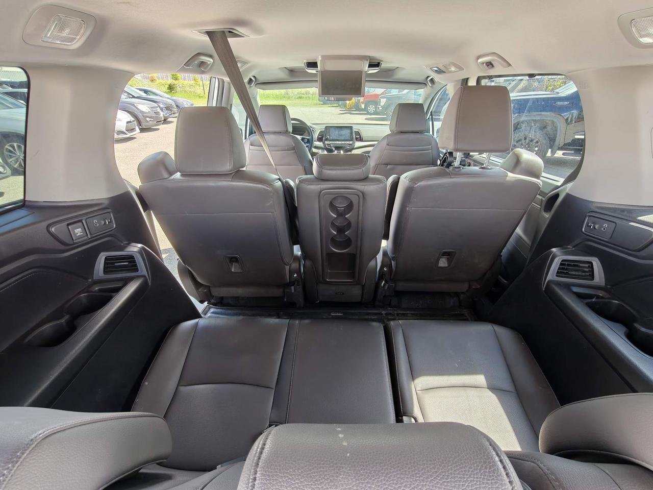 2019 Honda Odyssey EX-L w/Navi (A9) Passenger Van Photo