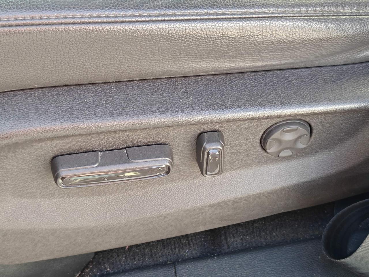 2019 Honda Odyssey EX-L w/Navi (A9) Passenger Van Photo