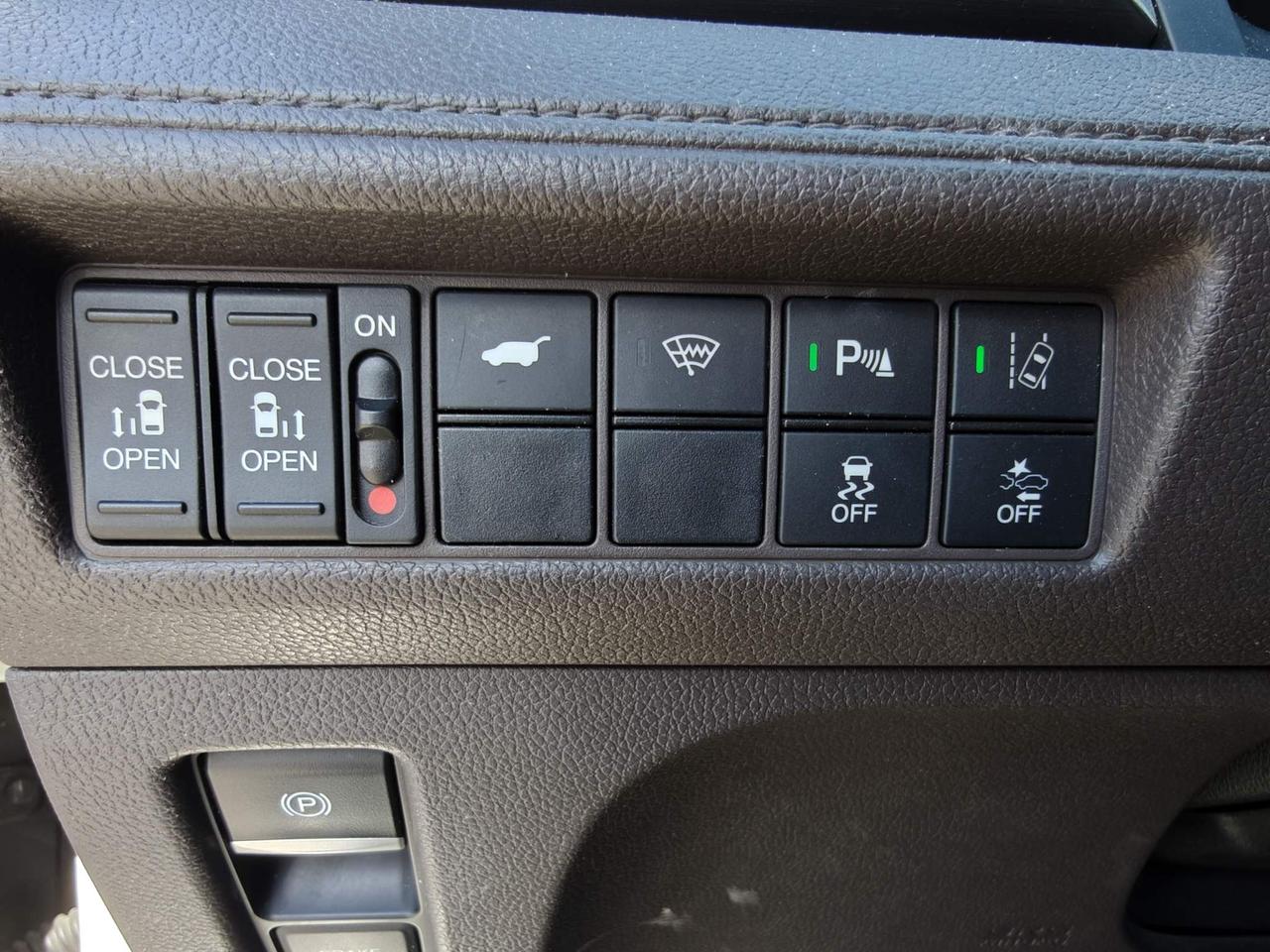 2019 Honda Odyssey EX-L w/Navi (A9) Passenger Van Photo